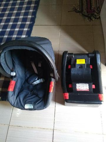 Bebê conforto com a base automotiva - Foto 4