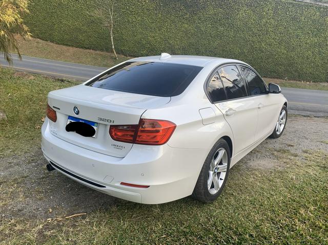 BMW 320i IMPECÁVEL Branca Perolizada. - Foto 4