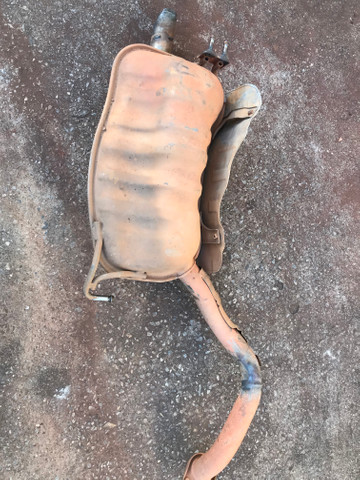 Escapamento silencioso lado direito da Santa Fe v6 - Foto 3