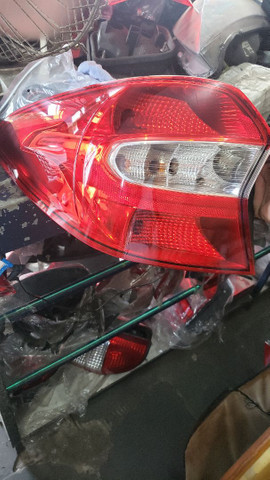 Lanterna do ford ka sedan