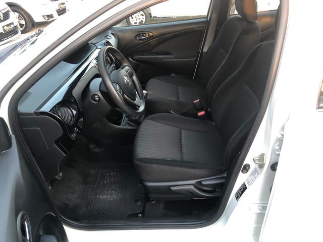 Toyota Etios 1.3 X 2018 Extra! - Foto 9