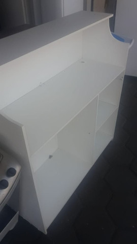 Balcão caixa para comercio( lojas, salão de beleza, barbearias e ouros) - Foto 2
