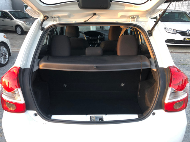 Toyota Etios 1.3 X 2018 Extra! - Foto 8