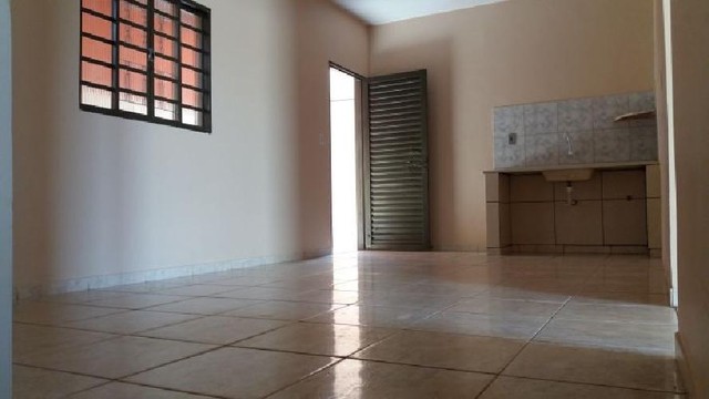 Casa confortável, 2 quartos, 131 m². Jardim Alto Paraíso, Aparecida de Goiânia-GO