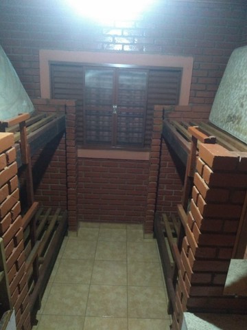 Casa em Caldas Novas-GO, com 180 m², 5 quartos e 3 banheiros. R$- 350.000,00. - Foto 15