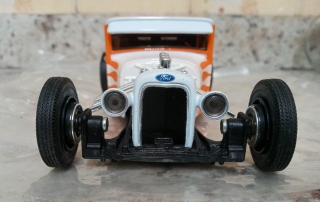  Ford Model A 1929 1/24 Laranja HD Custon Harley-Davison - Foto 4