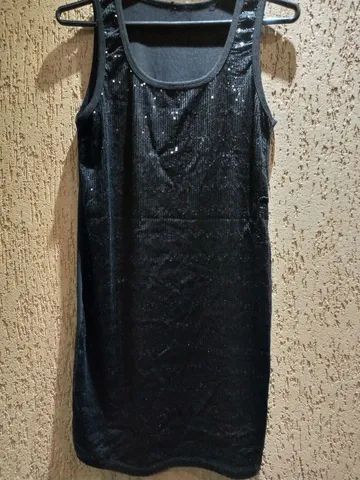 Vestido preto com paetê 