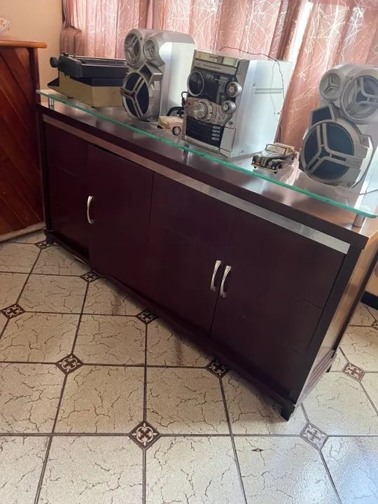 Aparador de Jantar com Vidro Temperado