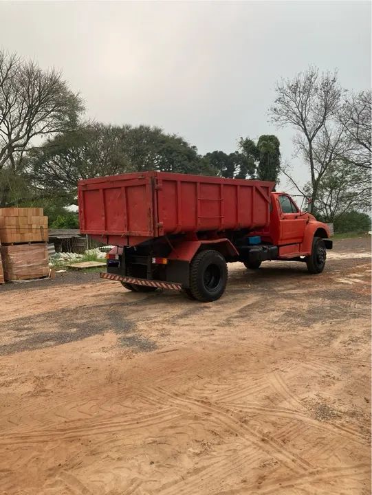 Caminhão Ford F14000 Caçamba  - Foto 6