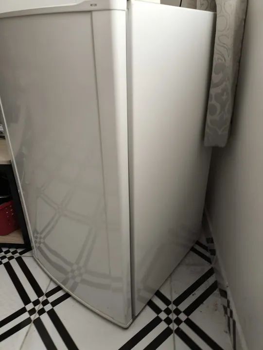 Frigobar Electorlux 122 Litros