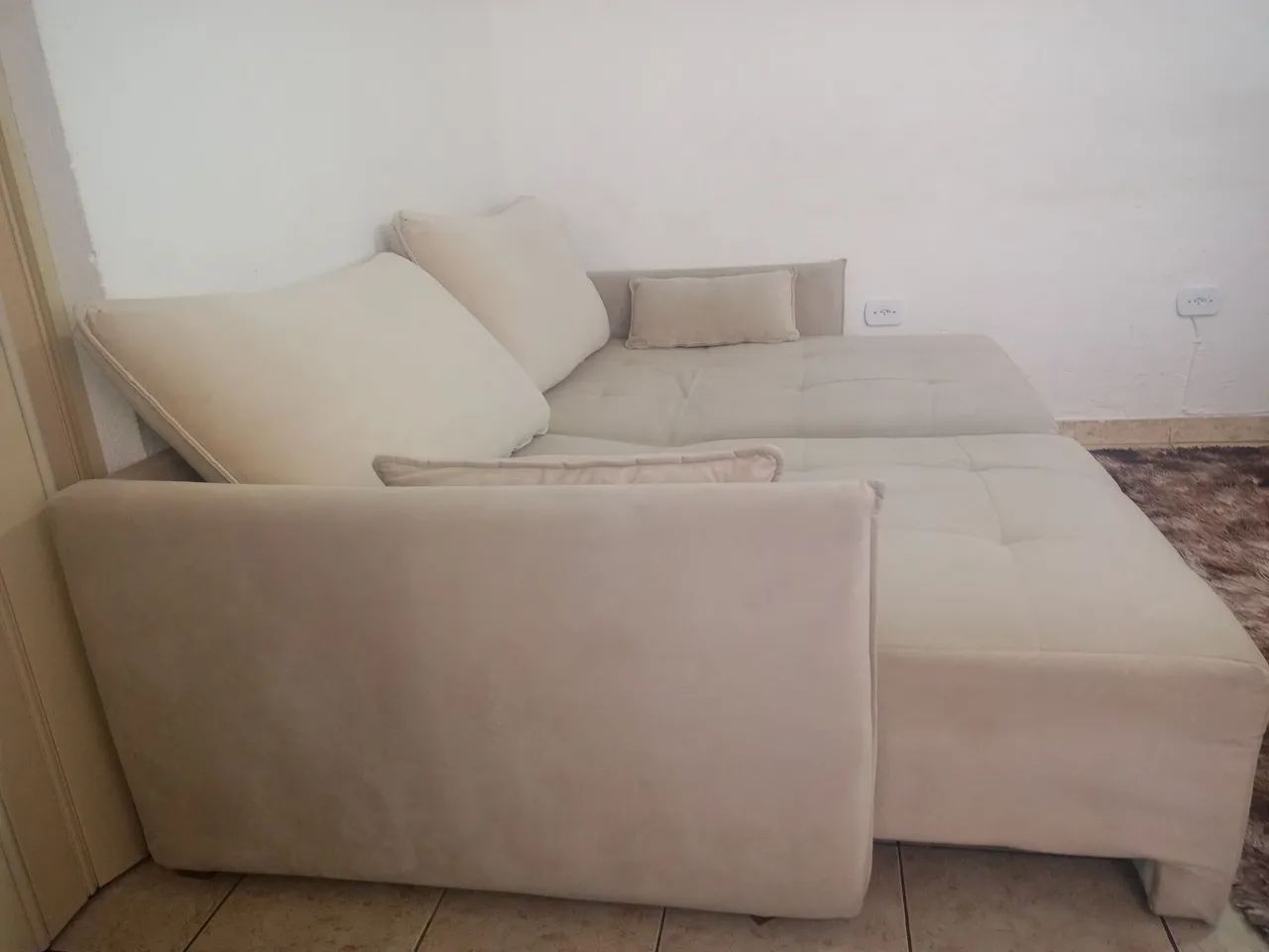 Sofá retratil zero caixa cor Nude. - Foto 3