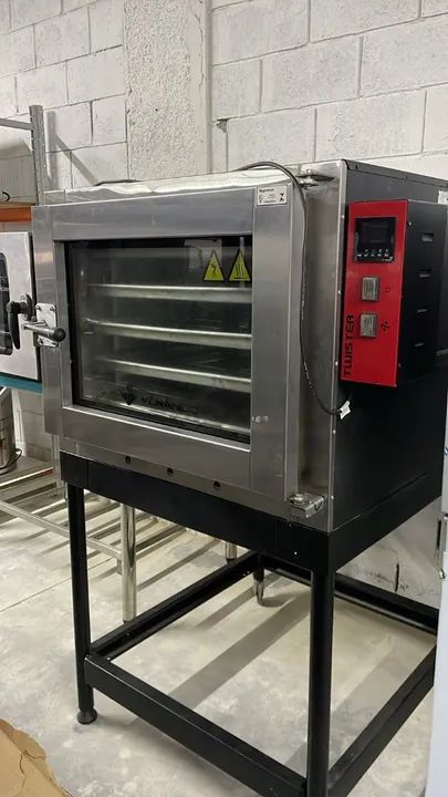 Forno Turbo a Gas com cavalete 5 telas 58x70 de brinde Semi novo PERFEITO (Ester)