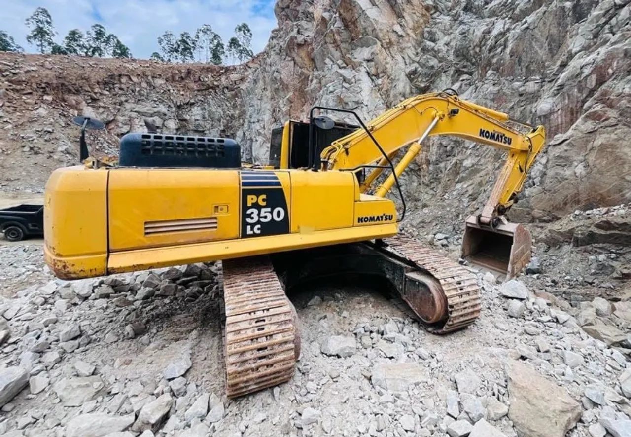 Escavadeira Komatsu PC350 ano 2020 com 9600 horas, em SC - Foto 2