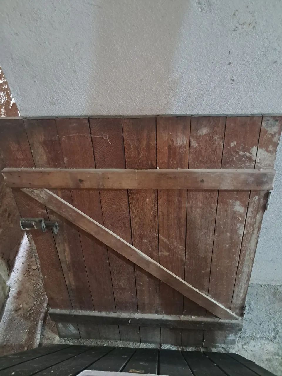 Porta de madeira maciça partes  com forro, em perfeito estado..  - Foto 2