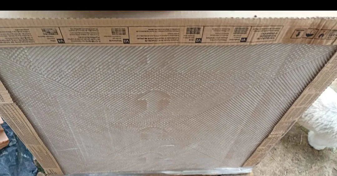 Vendo uma caixa de porcelanato nova 80×80 - Foto 3