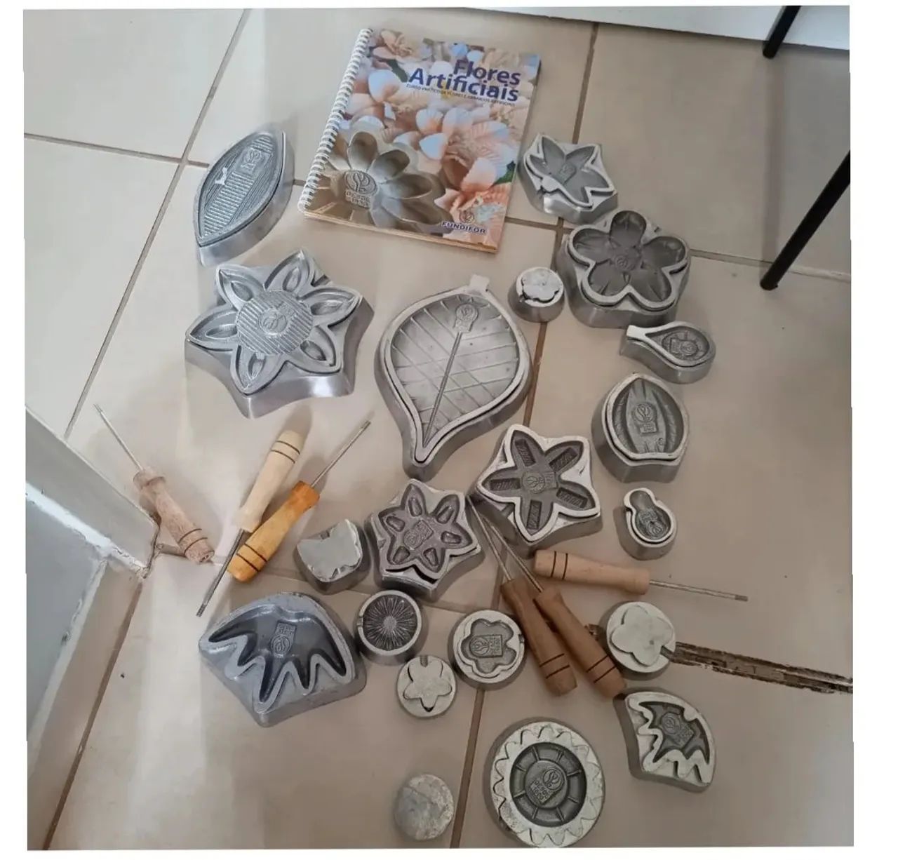 Moldes e frisadores flores / forminha doces