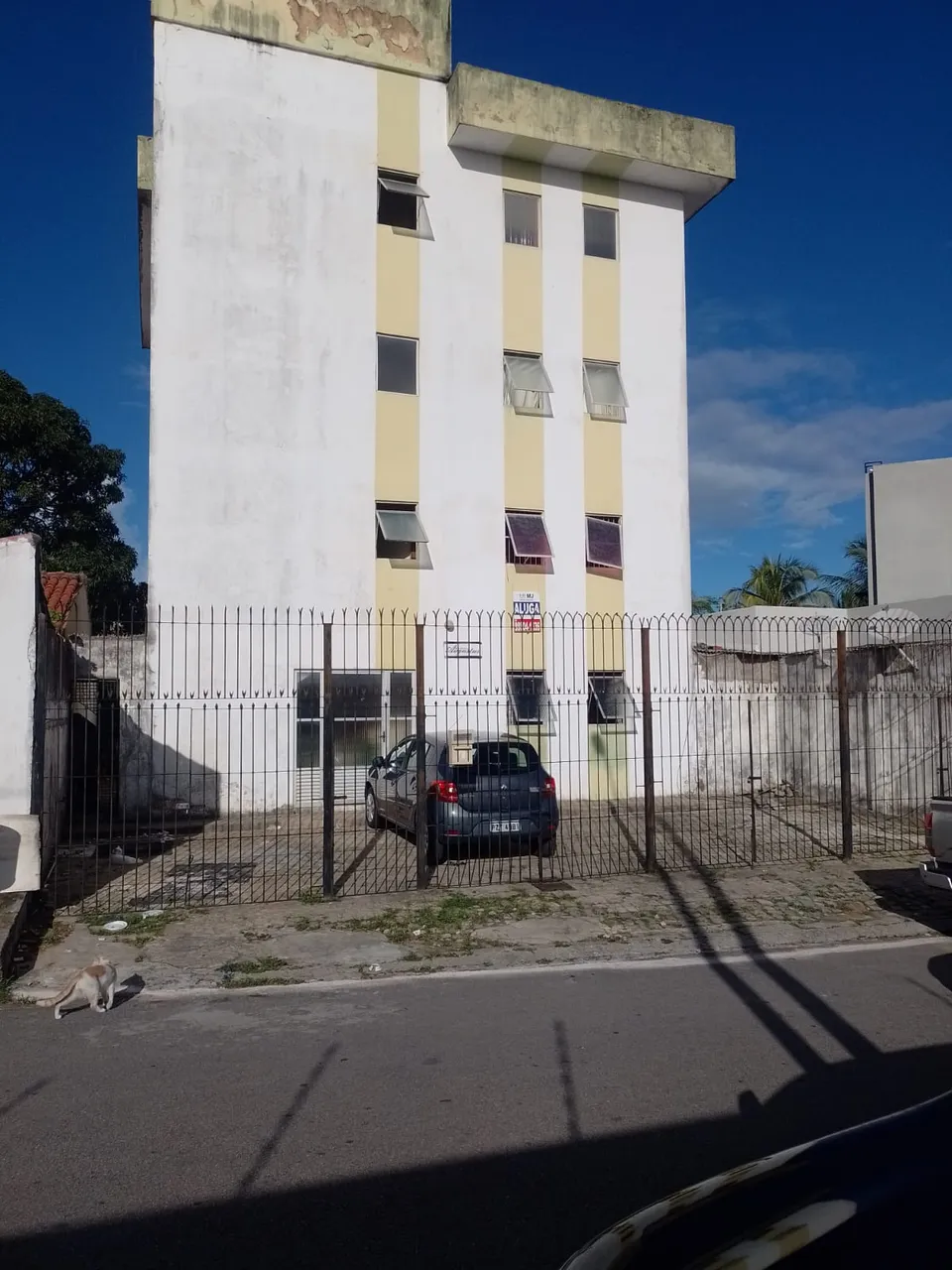 Alugo um ótimo apartamento, no bairro do Feitosa, Maceió - AL.