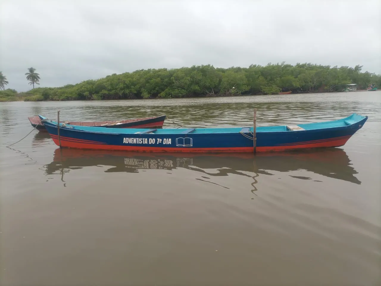 Canoa/Bote para Remo e Pesca - Seminovo