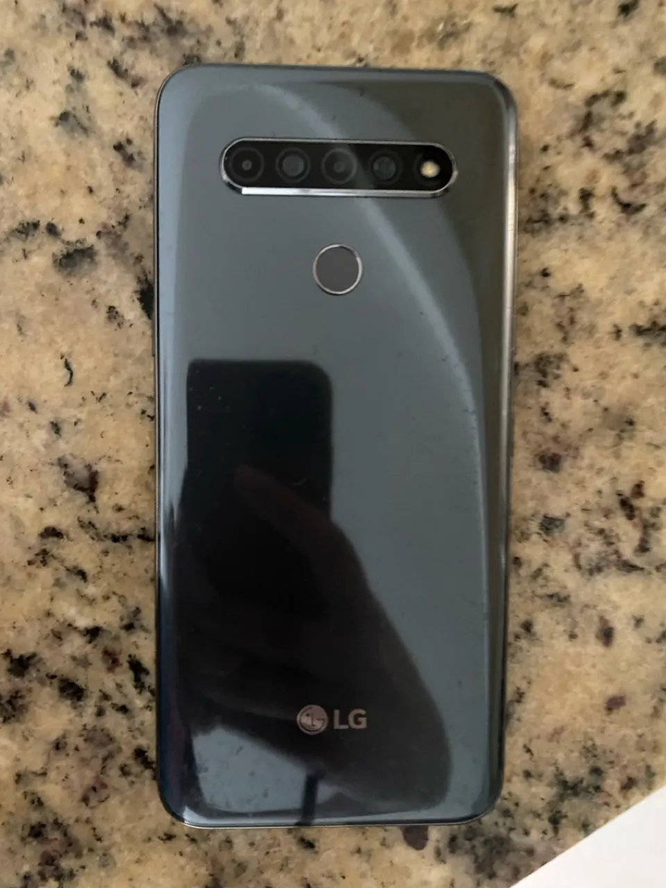 LG K61 (a tela não está quebrada, é a película)
