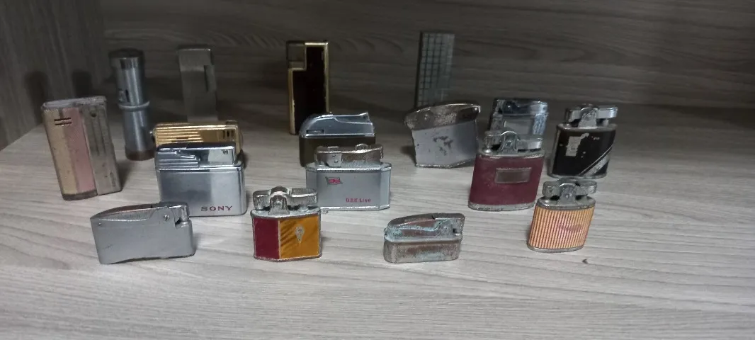 Esqueiros da década de 70.Para colecionadores!