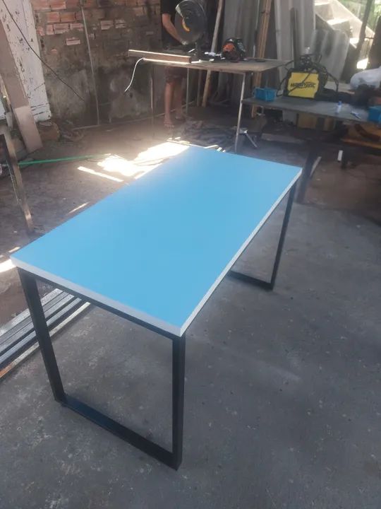 Mesa de Escritório Moderna em Branco - Foto 3