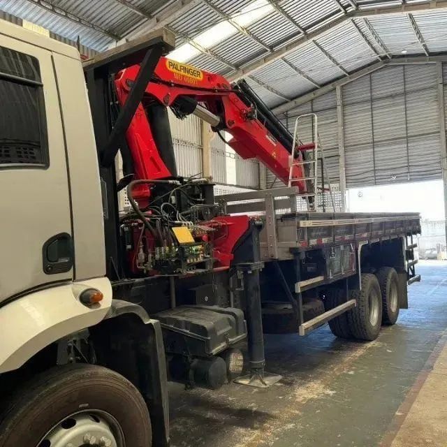 Cargo 2428 munck madal 60 ano 2012/2023 - Foto 3