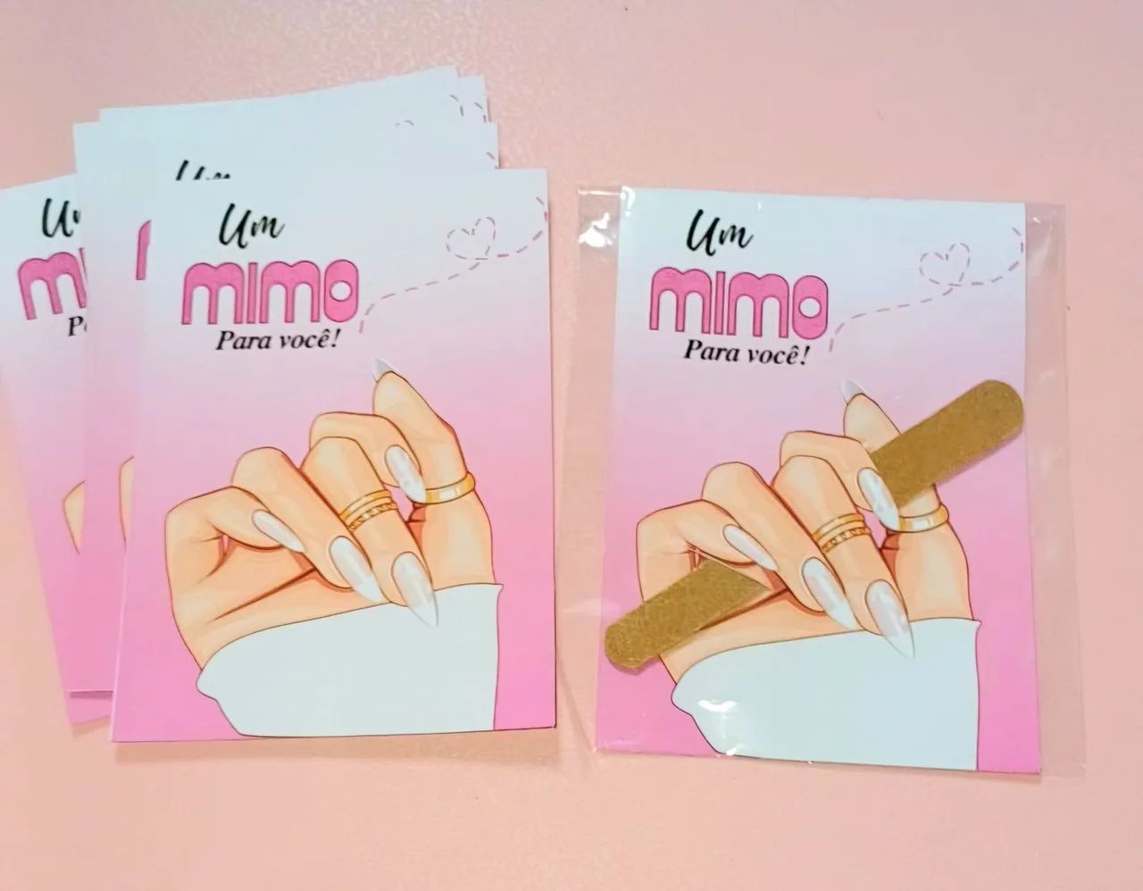 Card+lixa de unhas, ou somente o card.