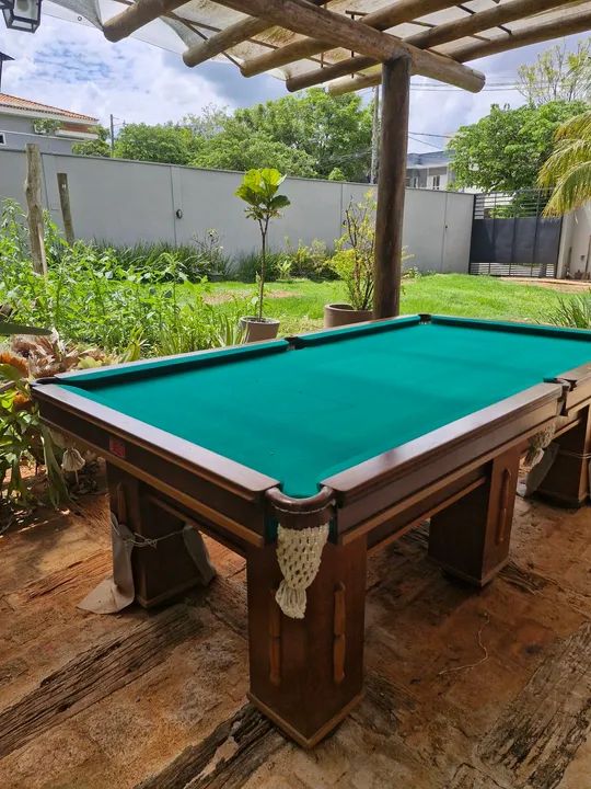 Mesa de Sinuca em Madeira Maciça