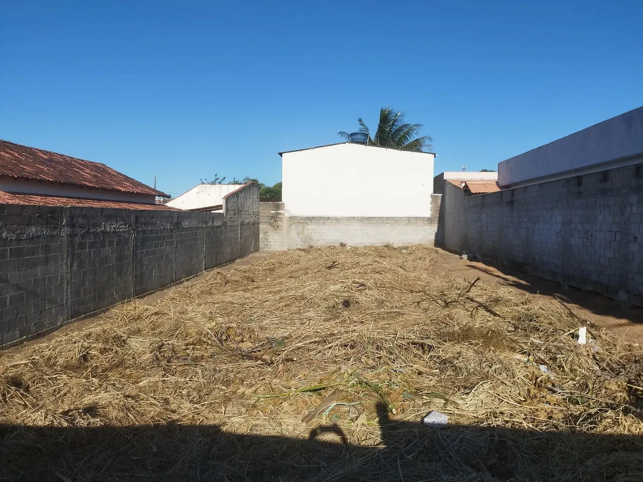 Terreno para venda possui 360 metros quadrados em Santa Mônica - Guarapari - ES