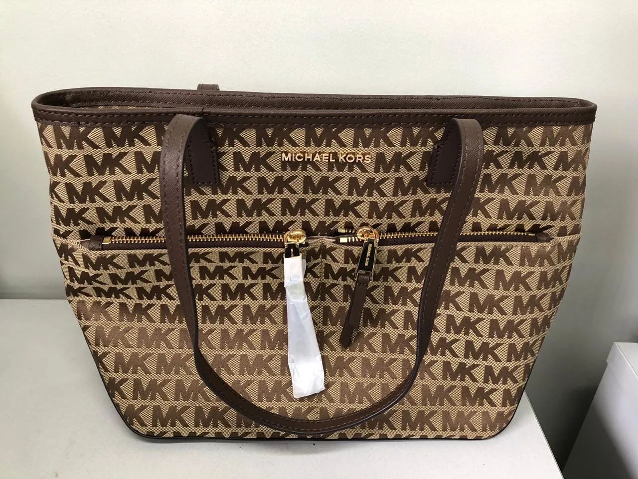 Bolsa Michael Kors NOVA e  ORIGINAL - Estilo e Sofisticação