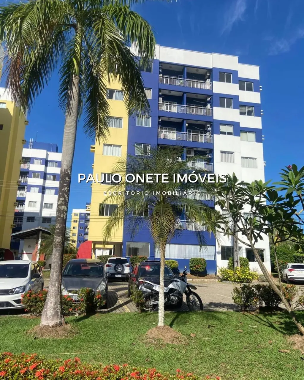 ALUGA-SE APARTAMENTO SEMIMOBILIADO- CONDOMÍNIO VILA DAS FLORES