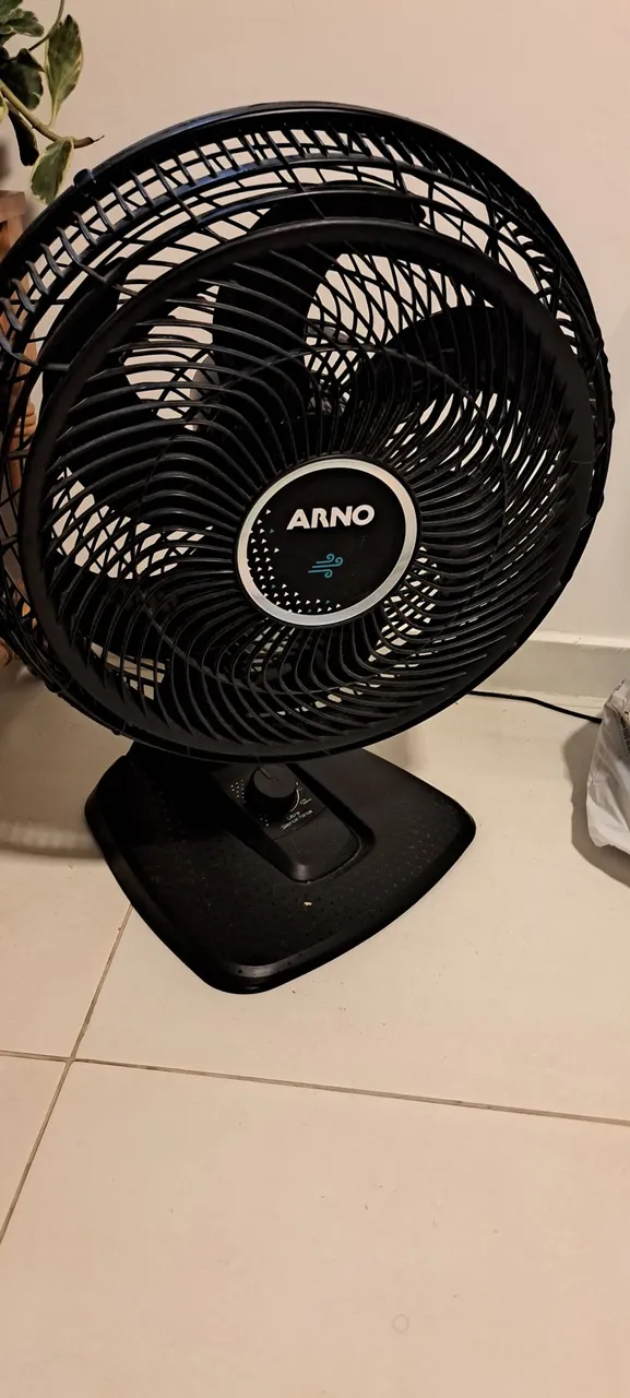 Ventilador Arno - 40cm - Preto