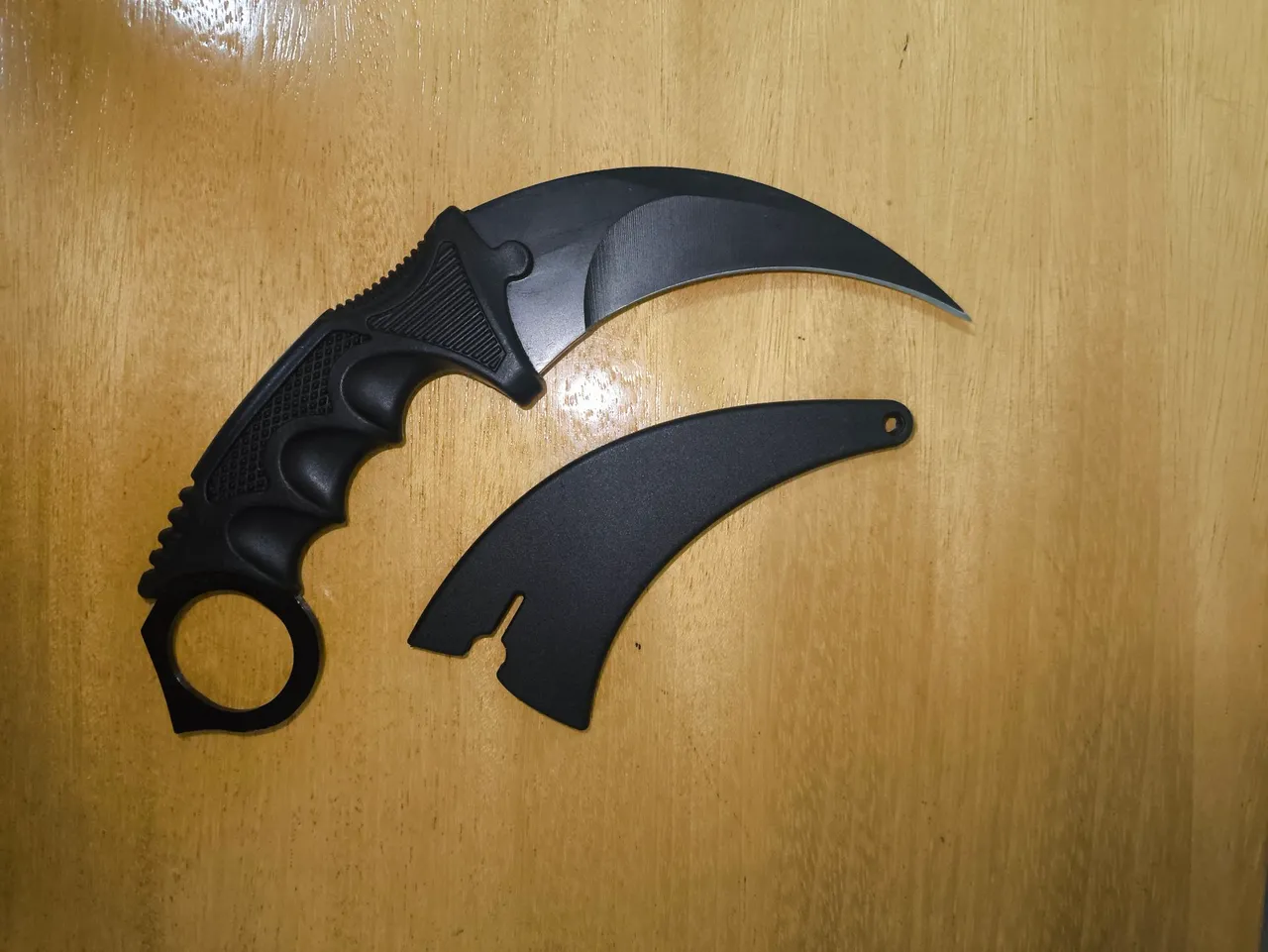 Faca Karambit Preta