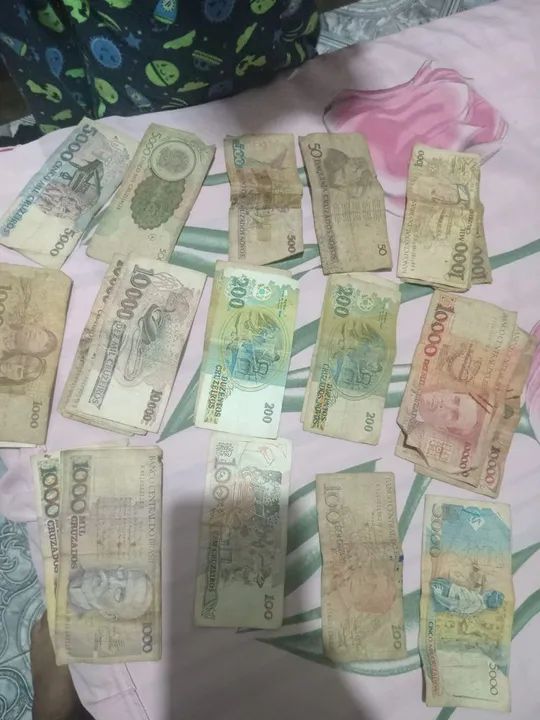 Moedas antigas de Cruzeiro e Cruzeiro Novo - Foto 2