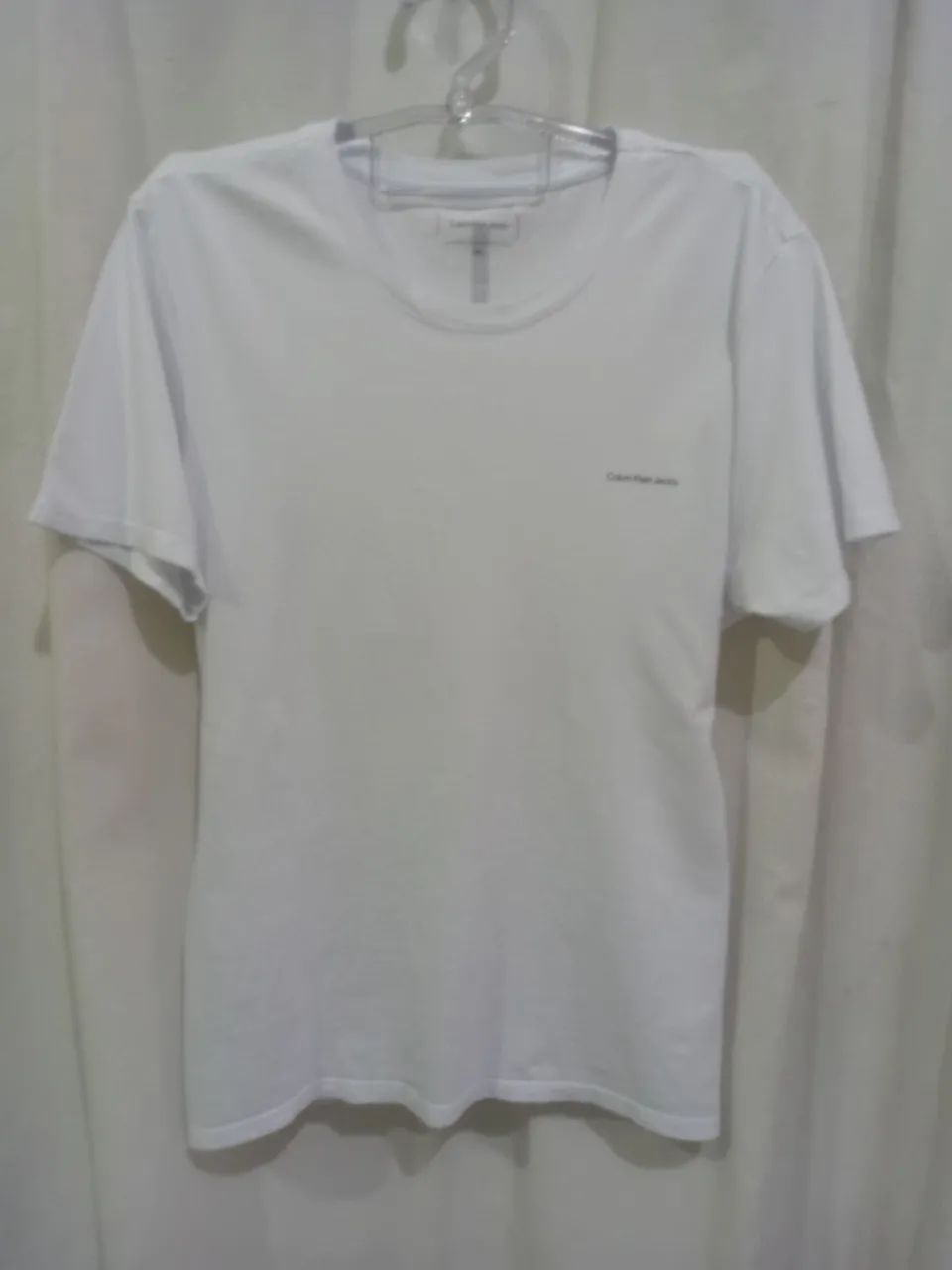 Camiseta branca Calvin Klein