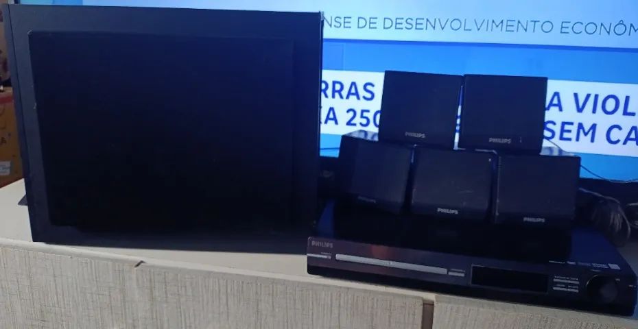 Lote Home Theater com DVD + DVDs e Cds diversos