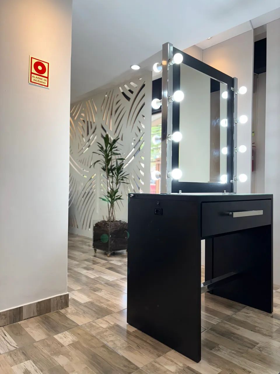 Camarim bancada duplo com gavetas