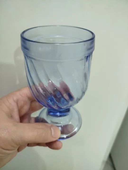 Jogo de 4 Copos de Vidro Azul - Foto 2