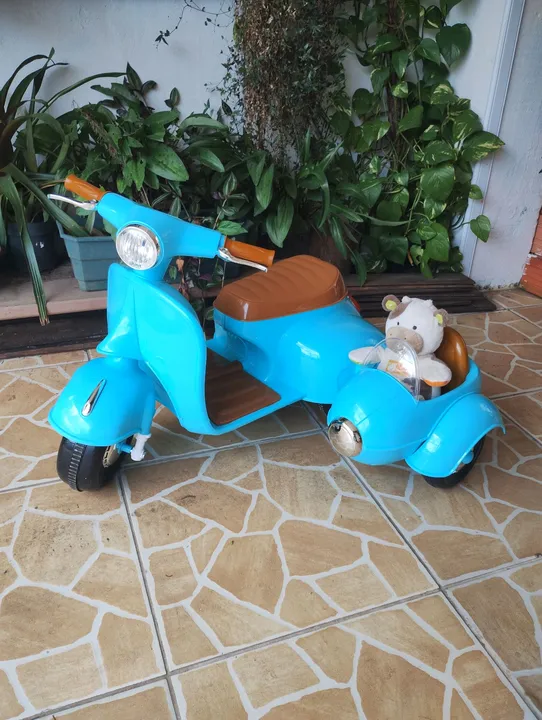 Lindíssima motocicleta elétrica Infantil