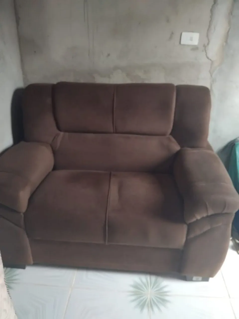 Sofá 2 Lugares Marrom Confortável