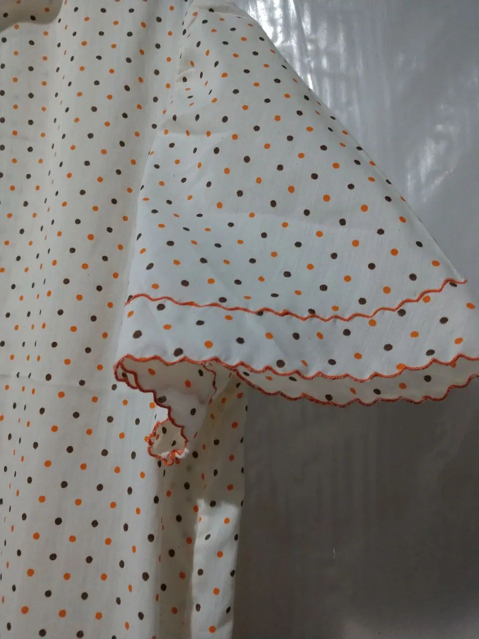 camisola vintage com bordado de morangos tamanho m - Foto 5