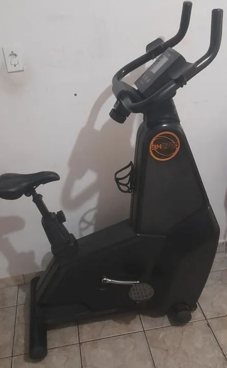 Bicicleta Ergométrica movement BM2700 profissional, faço entrega dependendo local 