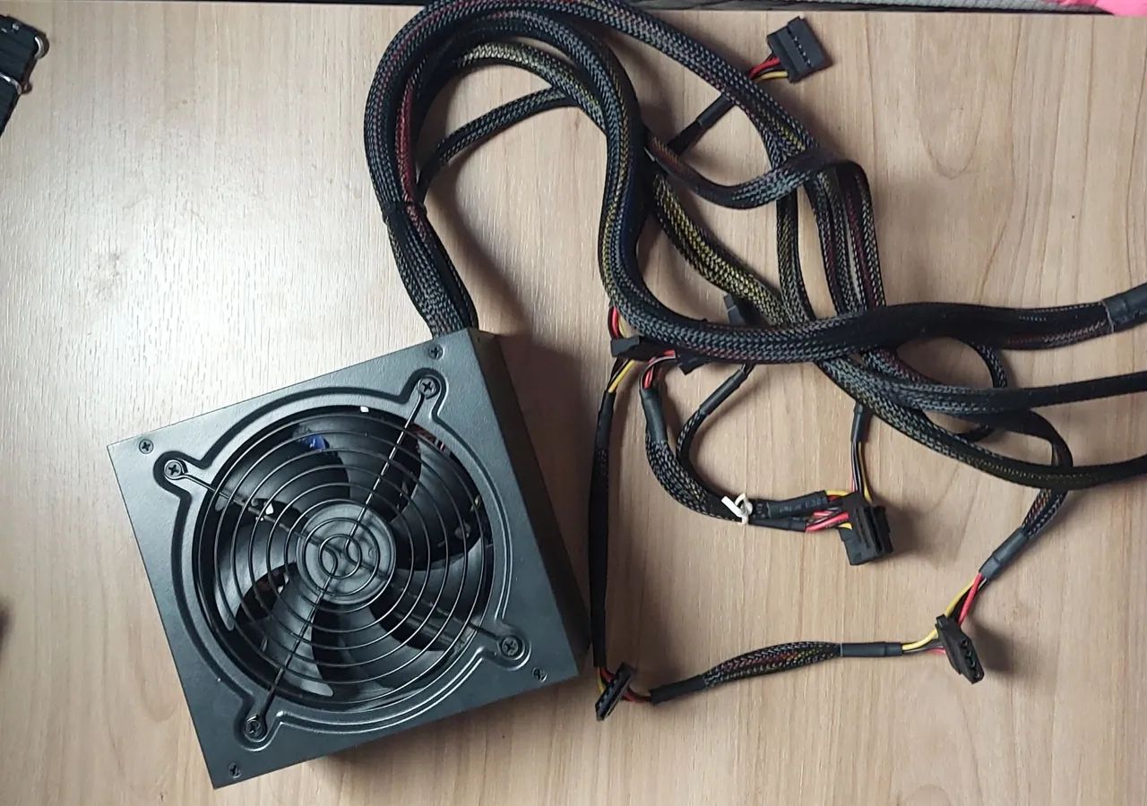 Fonte Fortrek Black Hawk 500W 80 Plus Bronze, PFC Ativo! - Foto 3