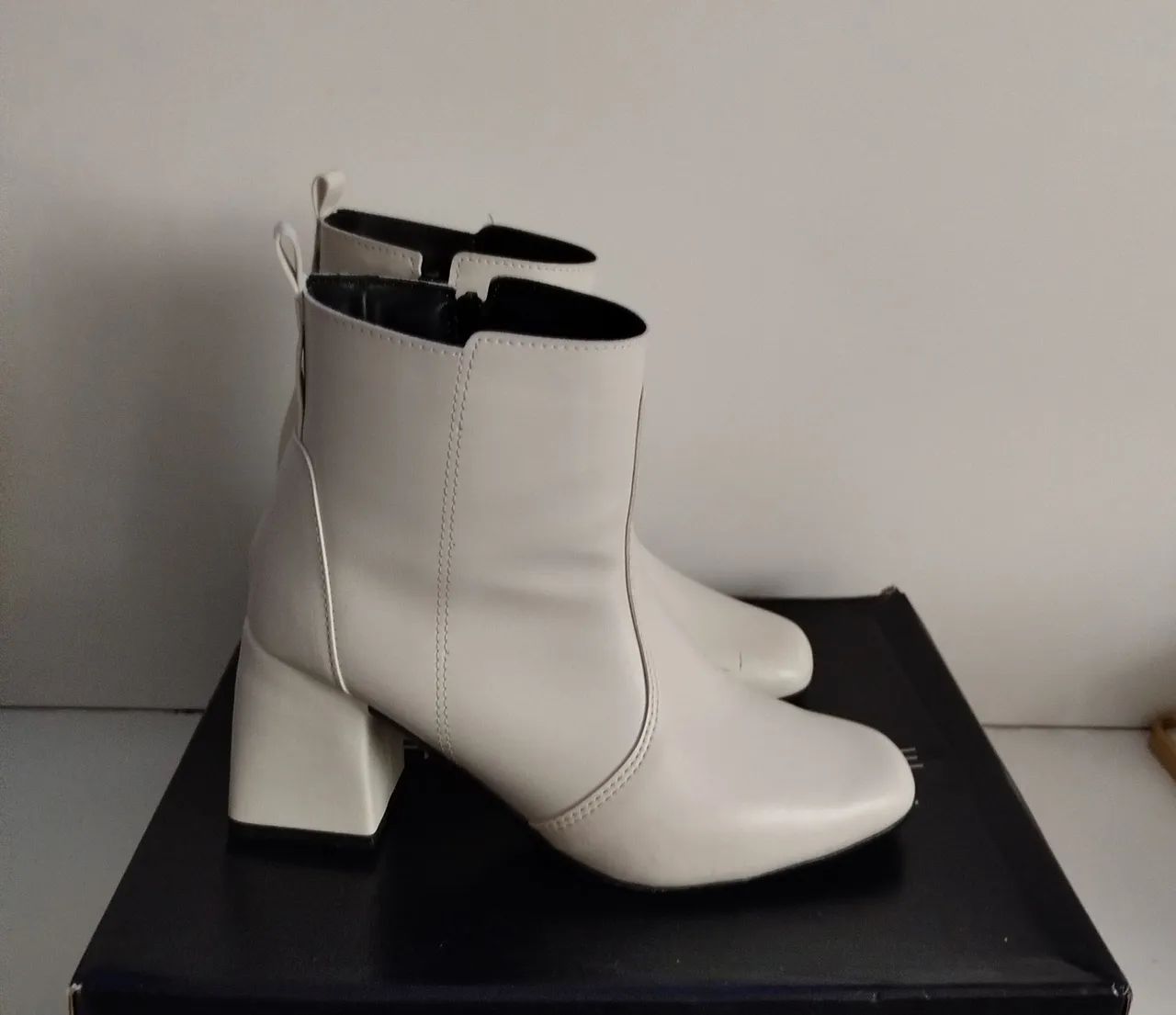 Bota off Whitney  - Foto 2