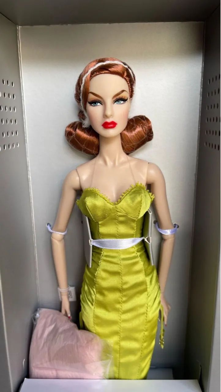 Boneca Integrity novissima