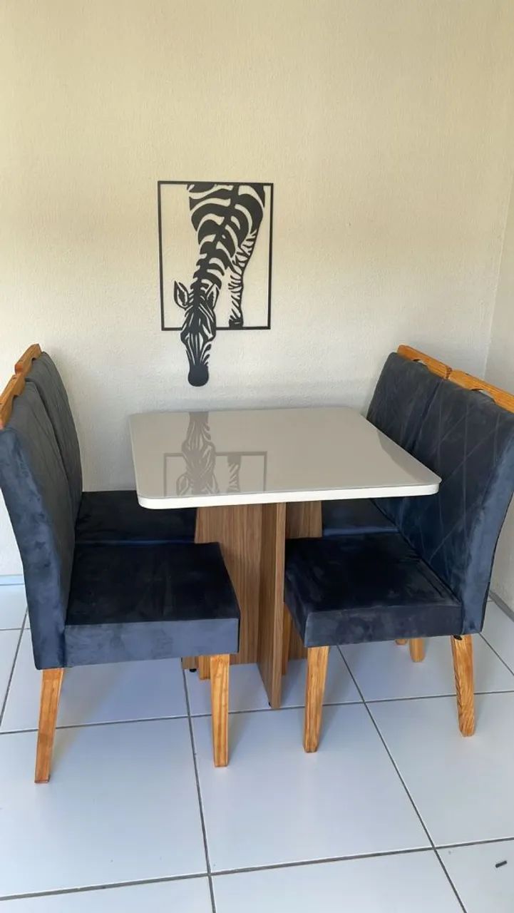 Mesa de Jantar Elegante com Cadeiras - Foto 4