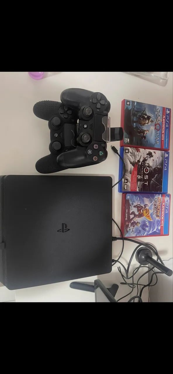 PlayStation 4 slim 64318477411074120