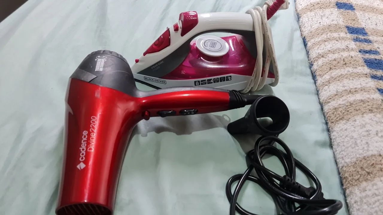 Secador Cadence Divine 2200 + Ferro Black+Decker