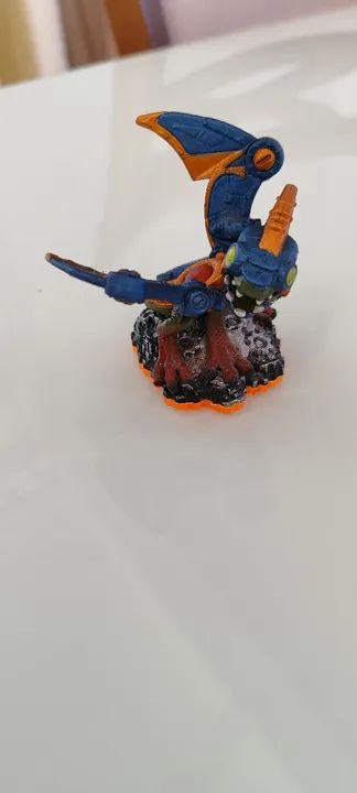 Skylanders Giants - Drobot Lightcore (usado)