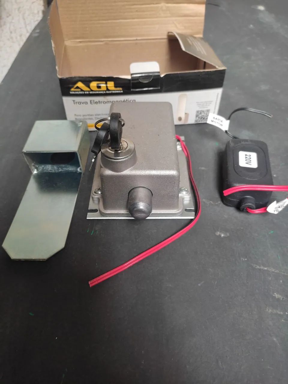 Trava Eletrica Para Portao Eletronico Automatizador AGL Cor Cinza-prateado - Foto 2